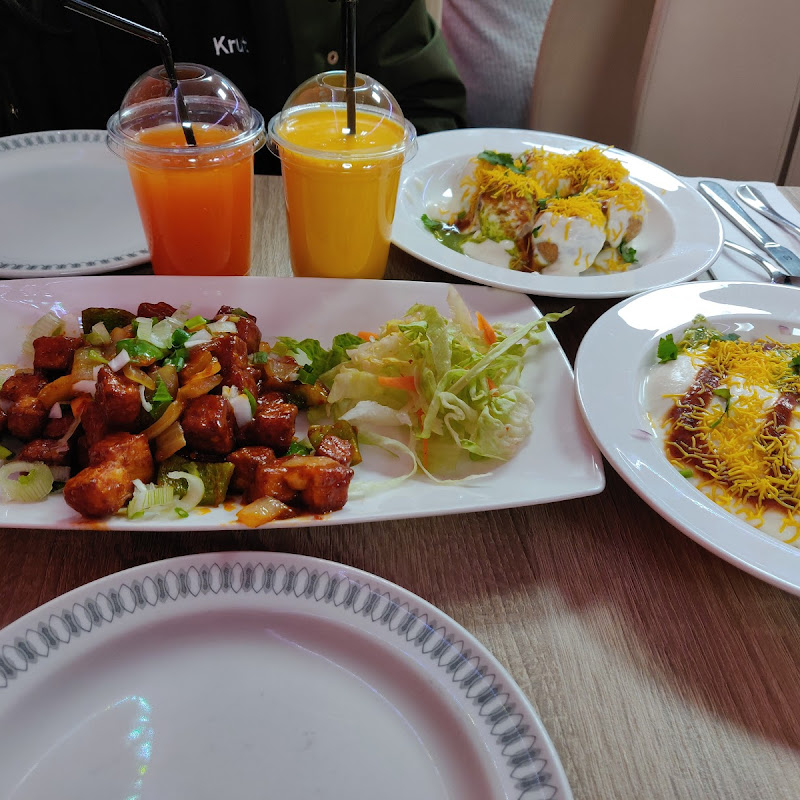 4 Seasons Chaat House photo 3
