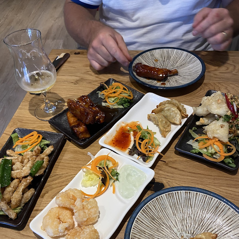 AKA Restaurant & Lounge photo 2