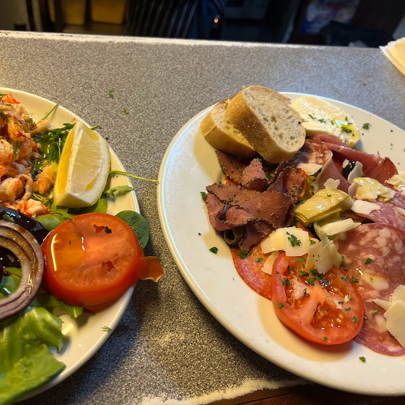 Amici Bedford photo 3