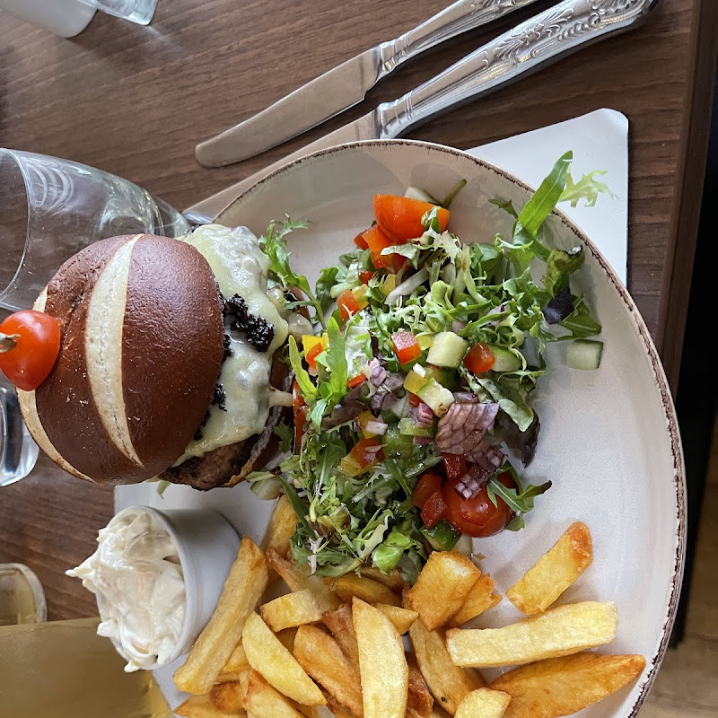 Armstrong's Bar & Restaurant
