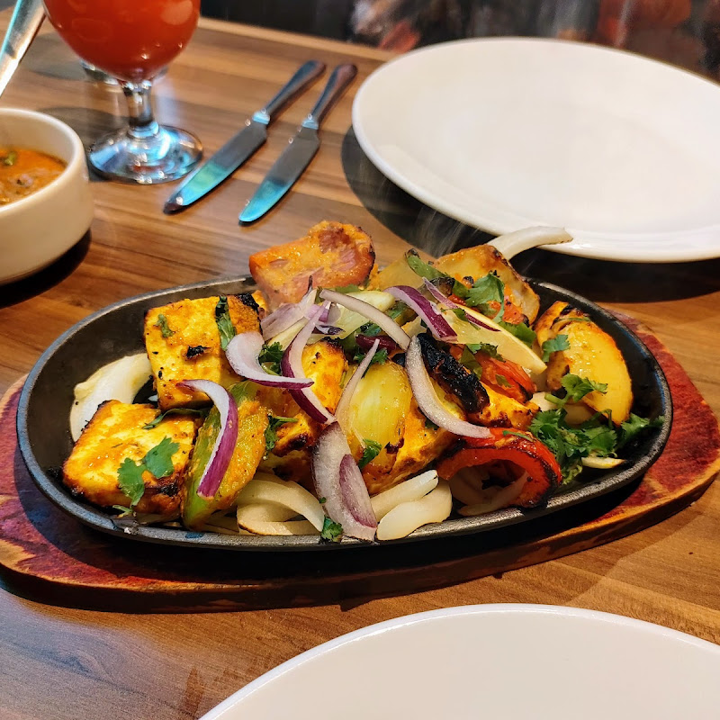 Aroma Restaurant & Bar