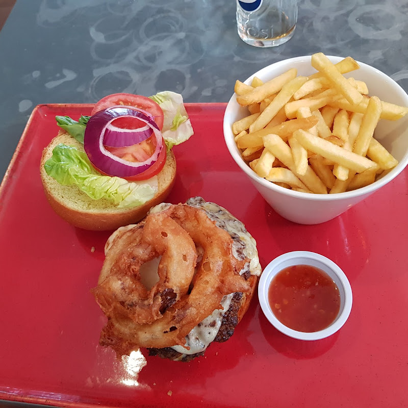 Beachcomber Bar & Grill photo 2