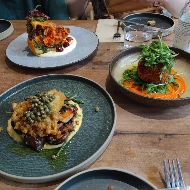 Botanique Wine Bar & Plates