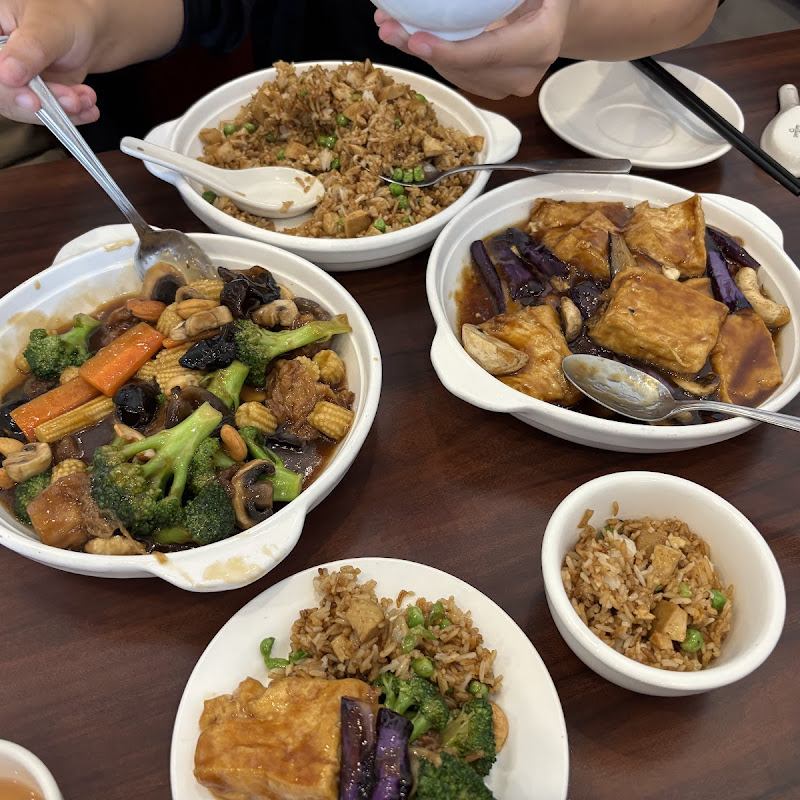 Buddhist Vegetarian Kitchen photo 3