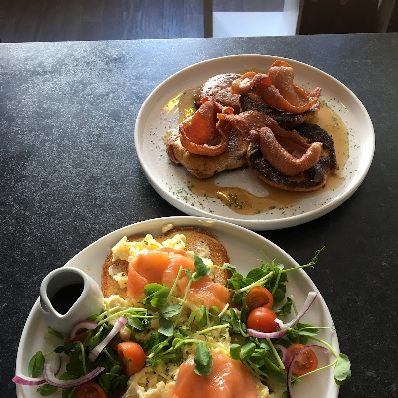 Caledonia Bistro photo 1
