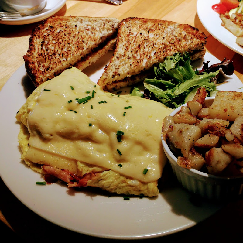 Cedar's Eatery photo 2