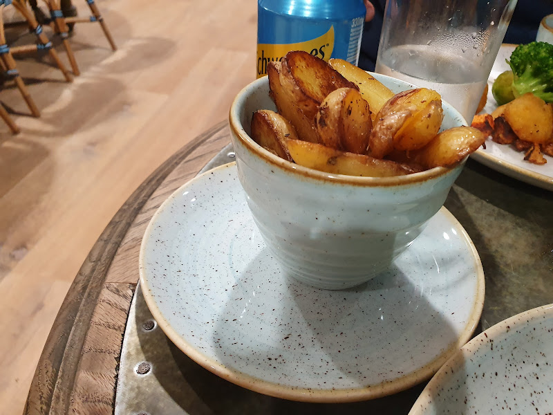 Charlie's Bistro, BOOKING ESSENTIAL photo 4