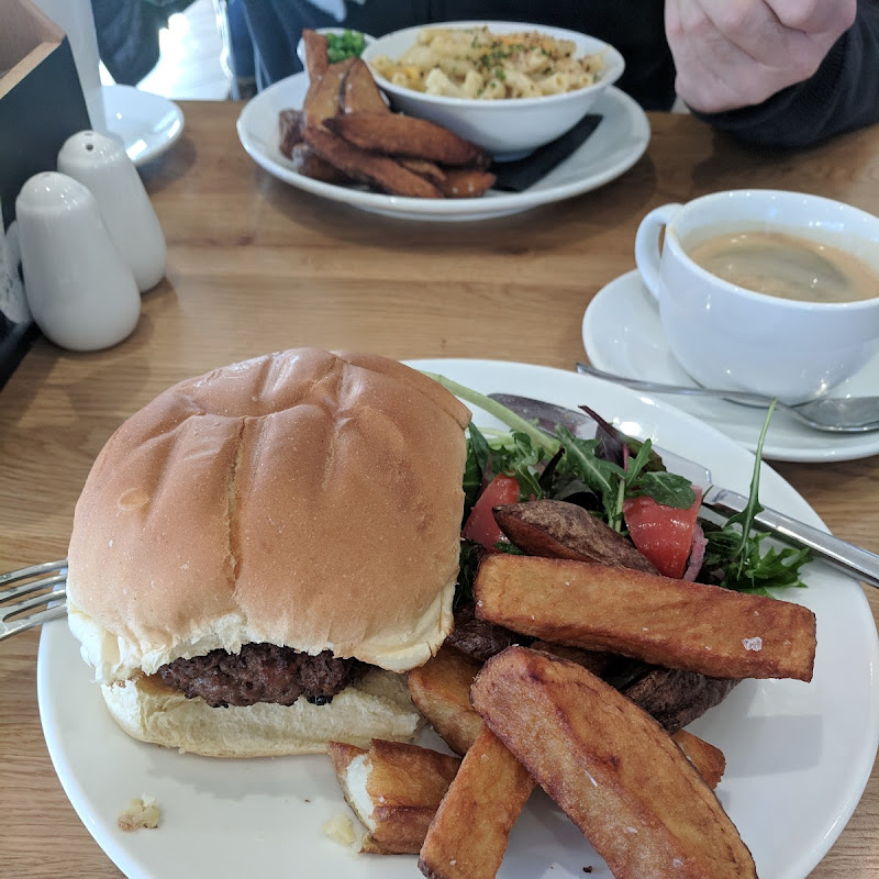 Checheks restaurant photo 5
