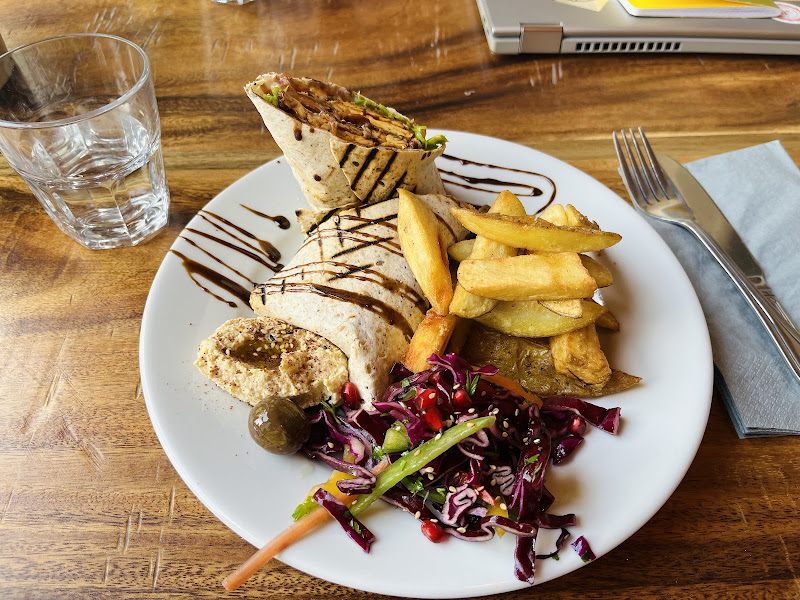 E N G I N E • SOCIAL • DINING photo 4