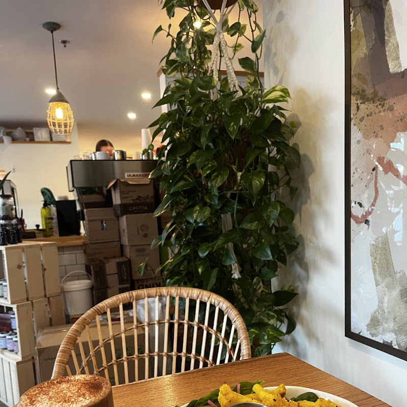 Earls Kitchen + Bar photo 4