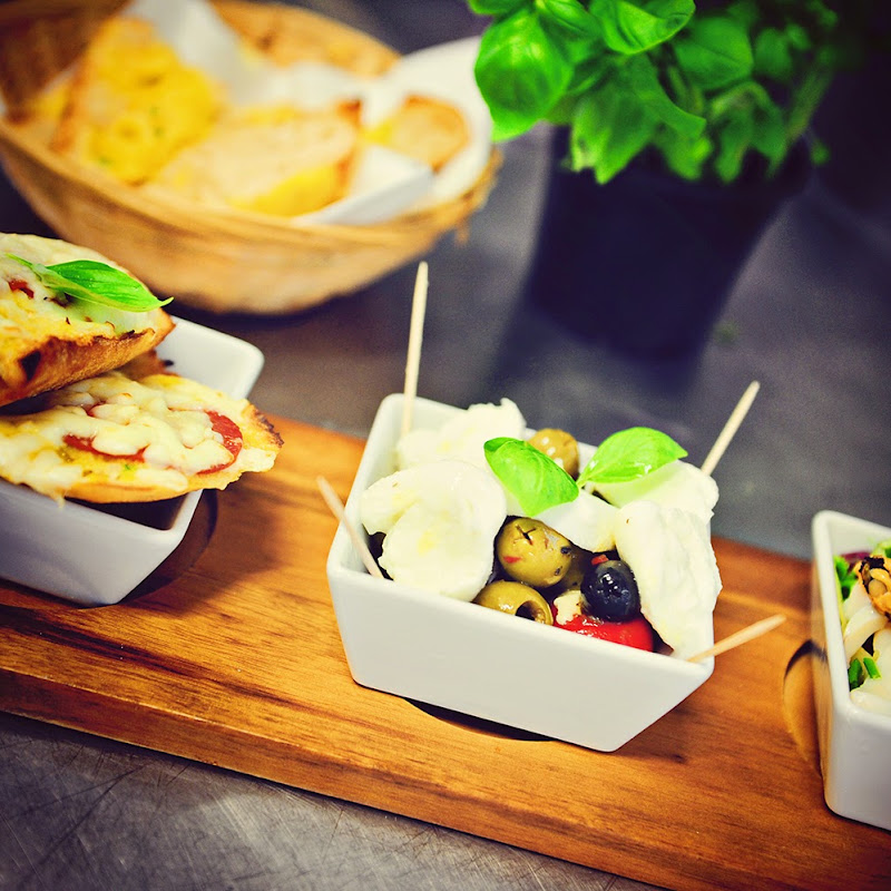 Fully Loaded & The Roti Shed ( Vegan Vegetarian ) photo 3