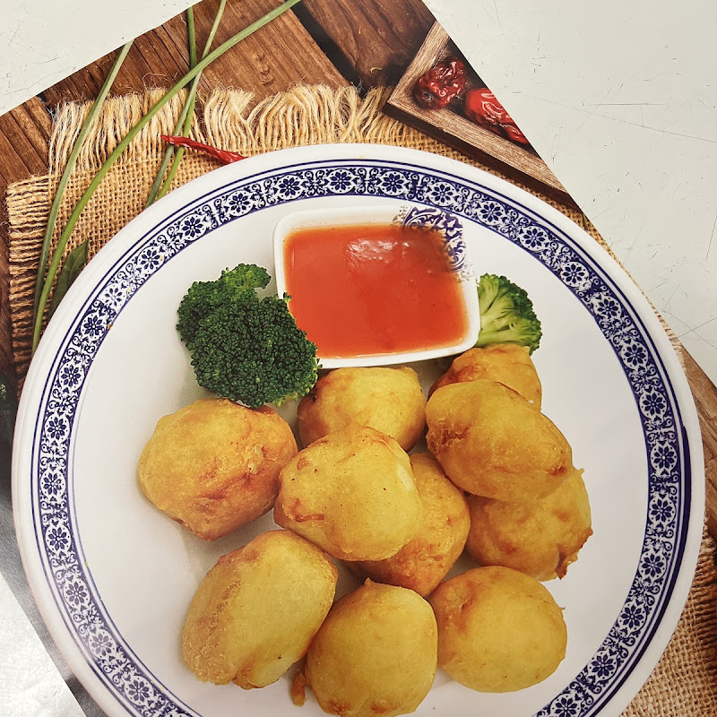 Golden Wok photo 2