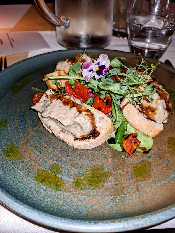 Greens Cafe & Bistro photo 3
