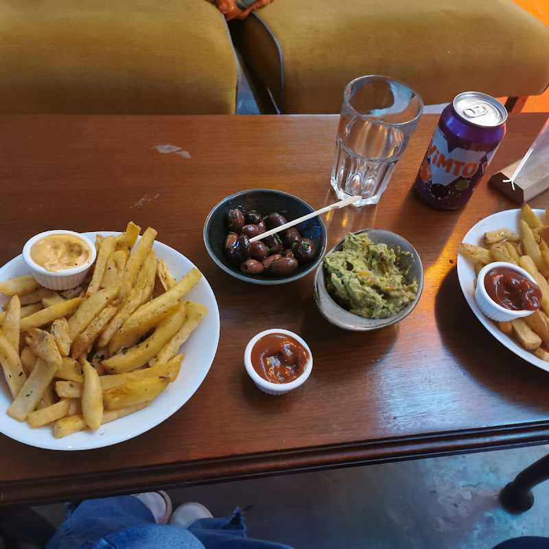 Guac 'n' Roll Kitchen