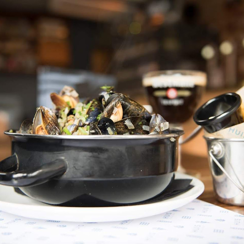 Huis Belgian Bar & Kitchen