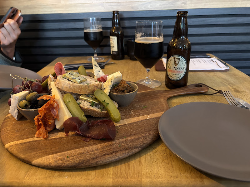 Inish Fusion wine bar and bistro photo 3