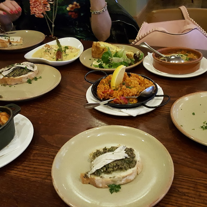 La Barca Spanish Tapas & Wine Bar