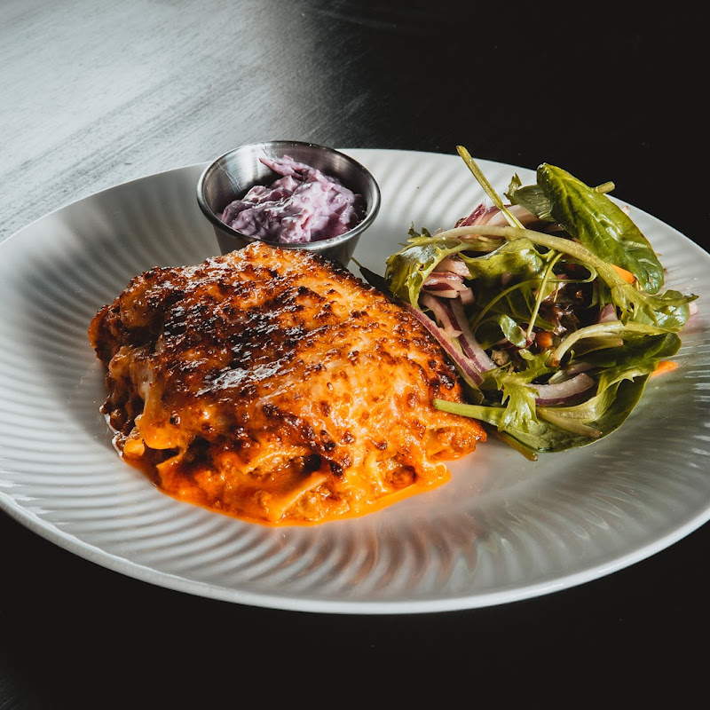 Larkin's - Brasserie & Lounge