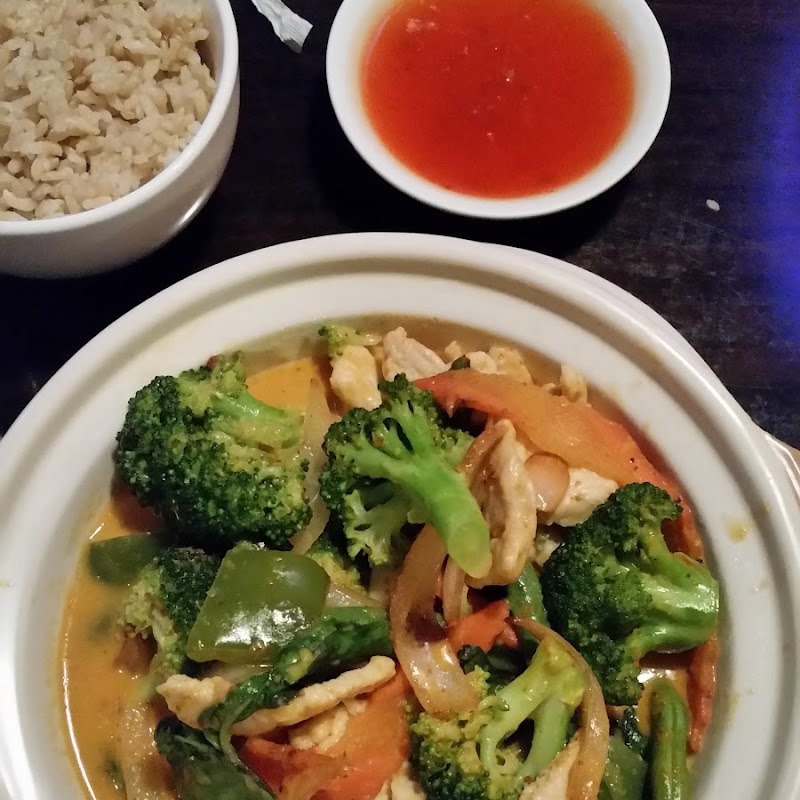 Lin's Asian Bistro photo 4