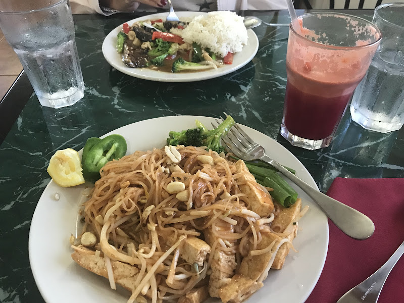 Lotus Vegan Restaurant (Nhà Hàng Chay Hoa Sen) photo 1