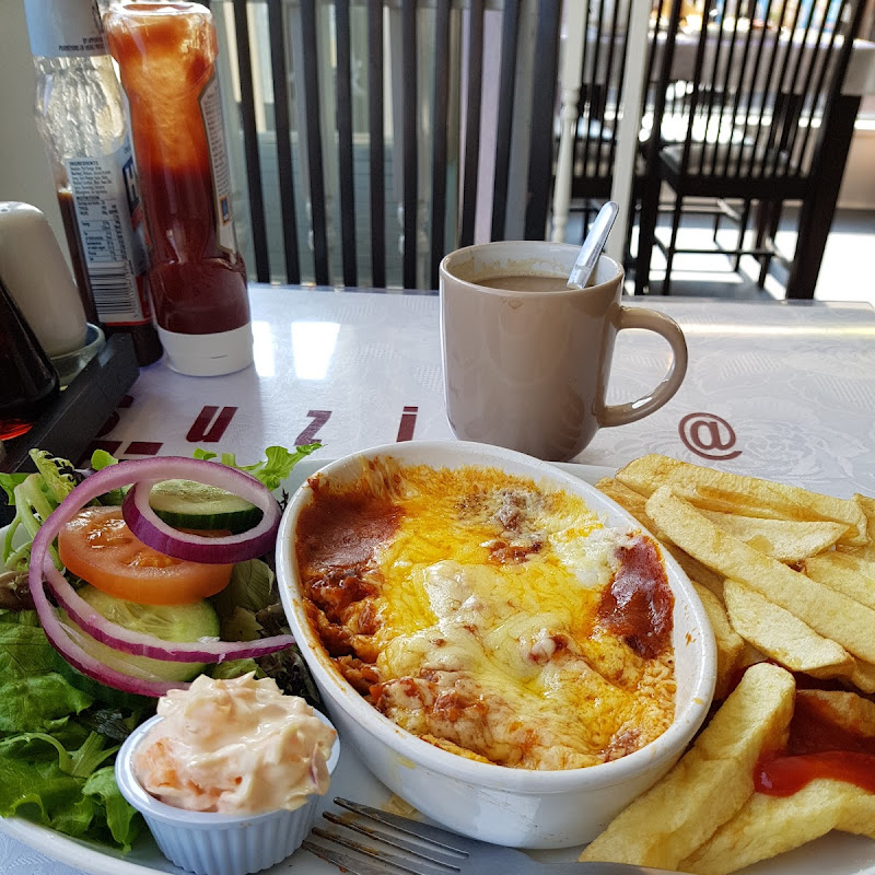 Lucia Wine Bar & Grill