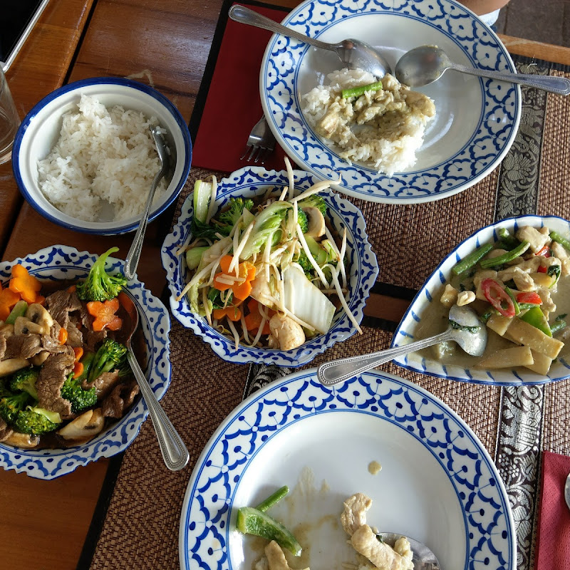 Luk Thai at The Cricketers photo 1
