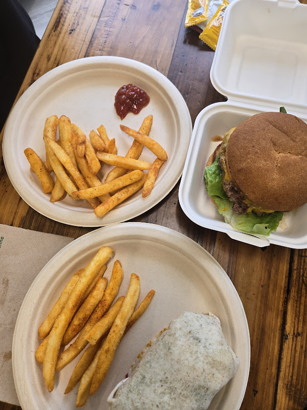 Lunchtime Global photo 1