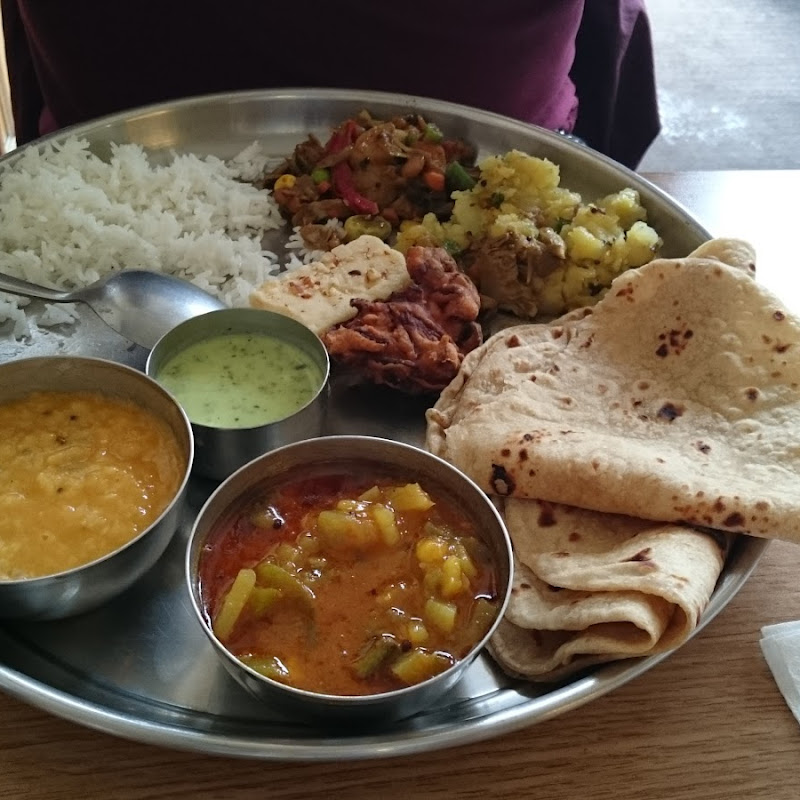 Madhav (Maruti Restaurant and Grocery Ltd) photo 1