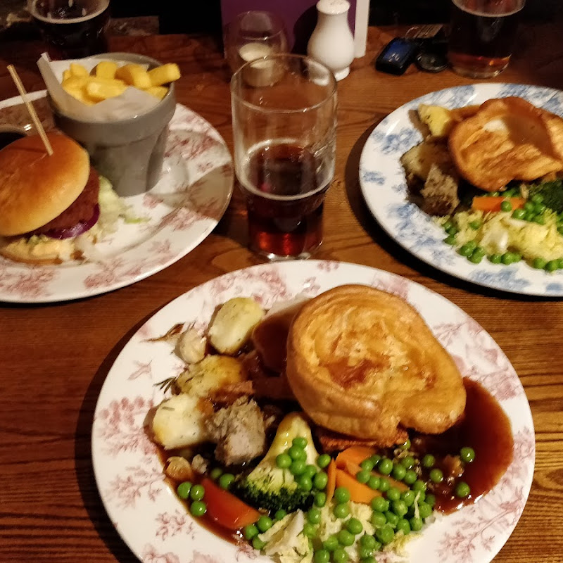 Maenllwyd Inn Rudry