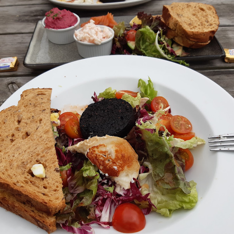 Mannerstons Cafe & Farm Shop