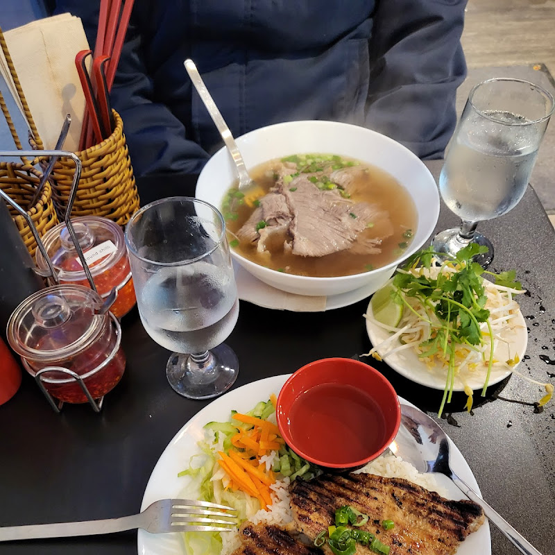 Must Be The Lunch photo 2
