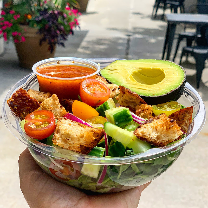 NOMZ - Restaurant & Bar - Akron, OH