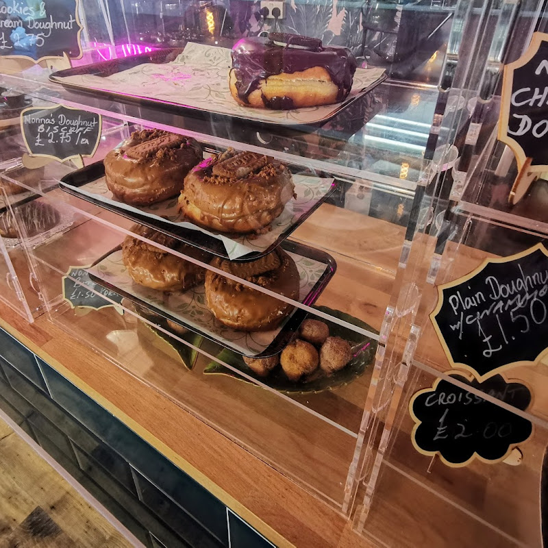 NONNA's PLANT BASED CAFE photo 1