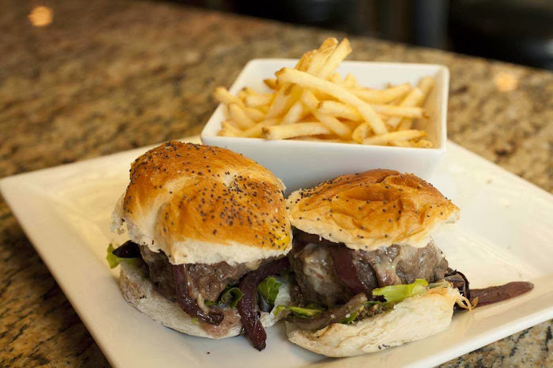 Nosh Restaurant and Wine Lounge photo 1