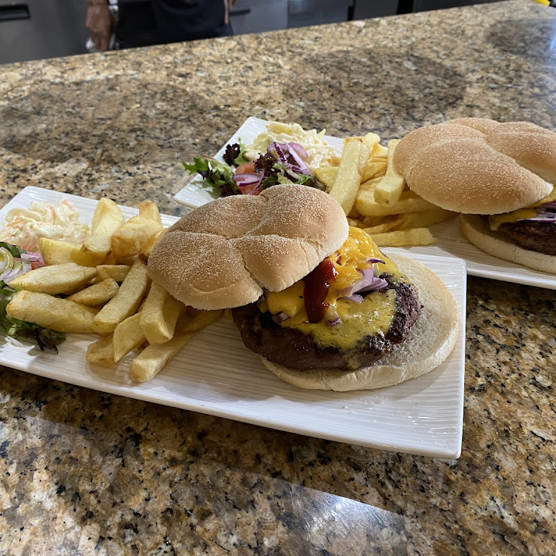 Ozzy's Fine Dining Restaurant