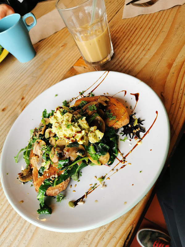 Pek (Planet Earth Kitchen) photo 3
