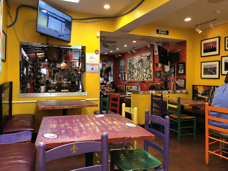 Ramsi's Cafe On The World