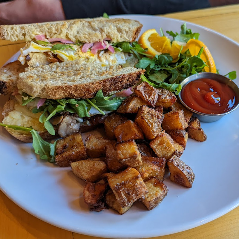 Receiver Cafe & Bistro photo 3