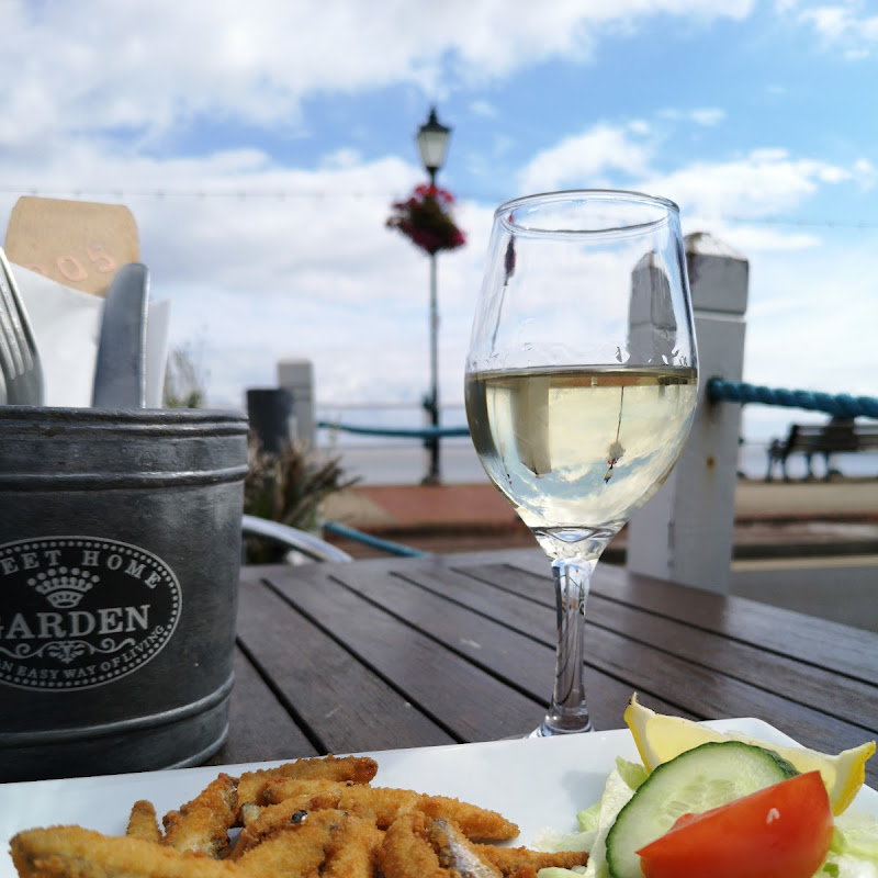 Romeo's By The Sea photo 1