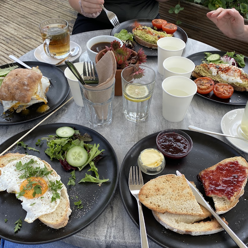 Sadies Wholefoods Cafe -(Formerly Nourish)