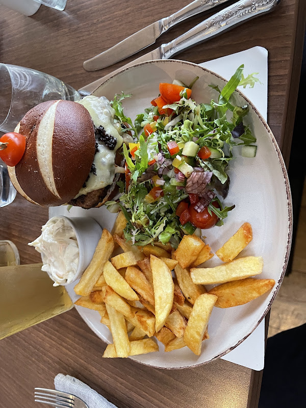 Shax Burger photo 4