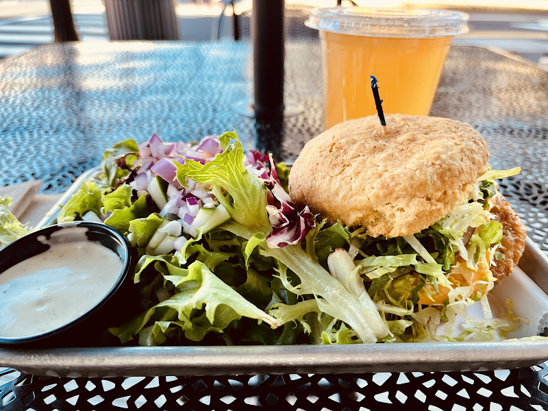 Simply Green Cafe photo 4