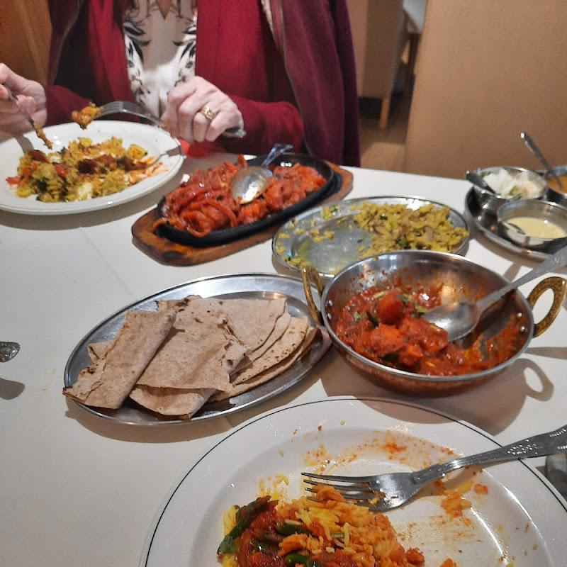 Sopna Menai Tandoori photo 1