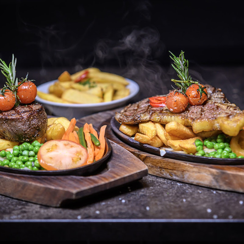 Steak & Lounge Restaurant