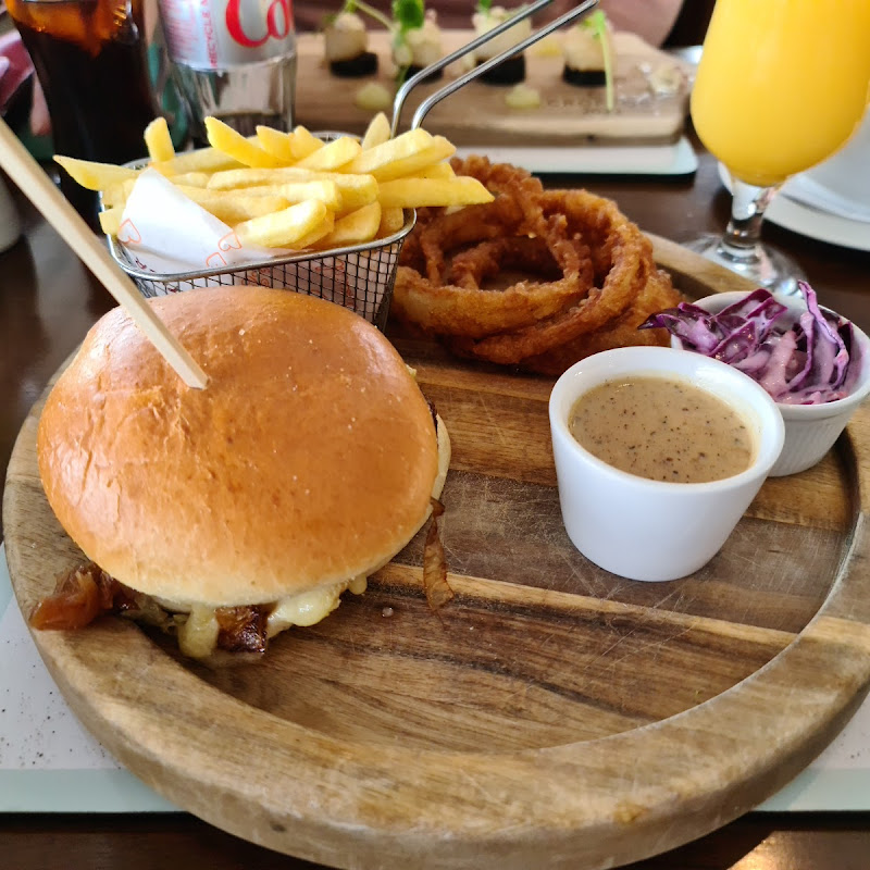 The Atrium Restaurant & Bar photo 2