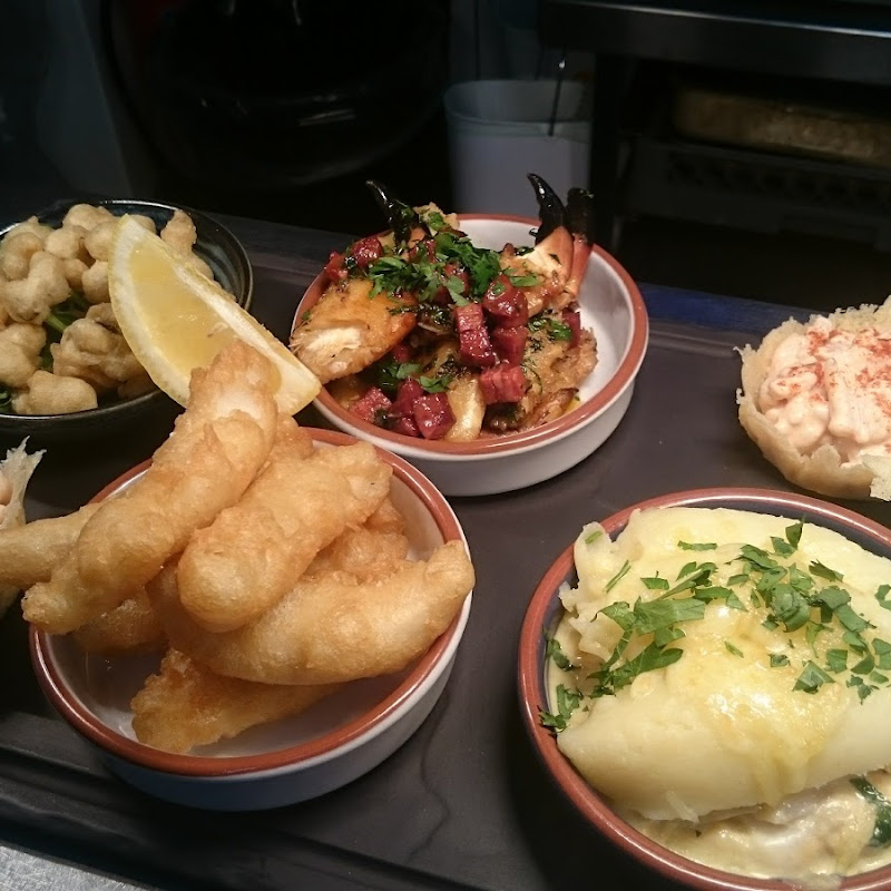 The Ava Winebar