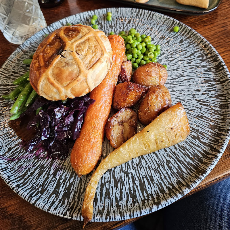The Blue Ball at Braunston - Country Pub Restaurant, Oakham, Rutland LE15 photo 1