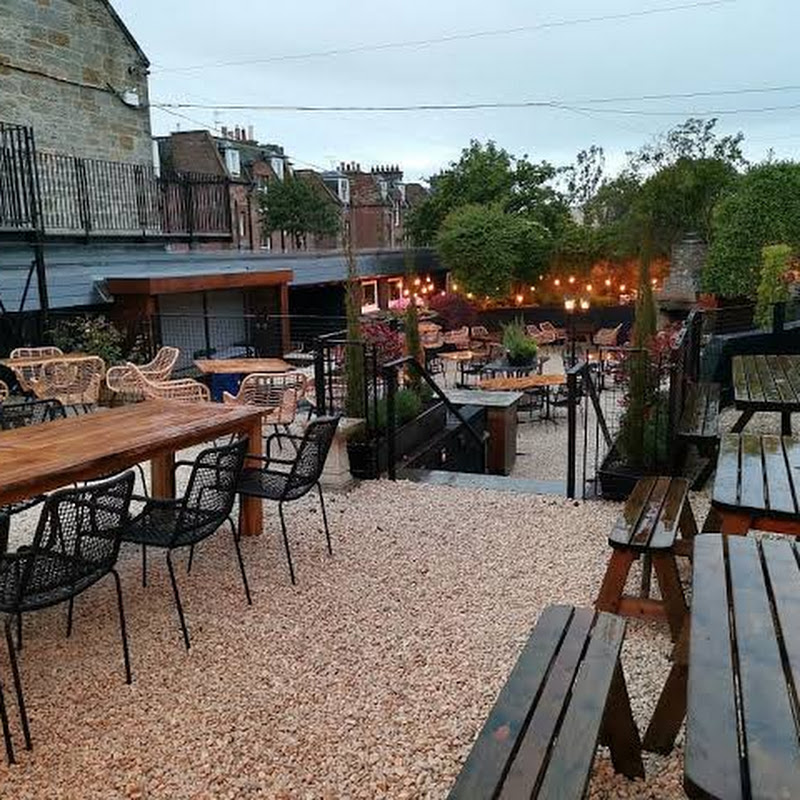 The Bonnie Badger - Pub, Restaurant with Rooms