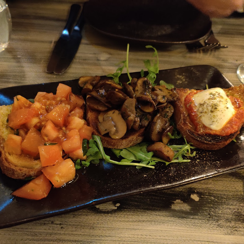 The Lamb & Flag
