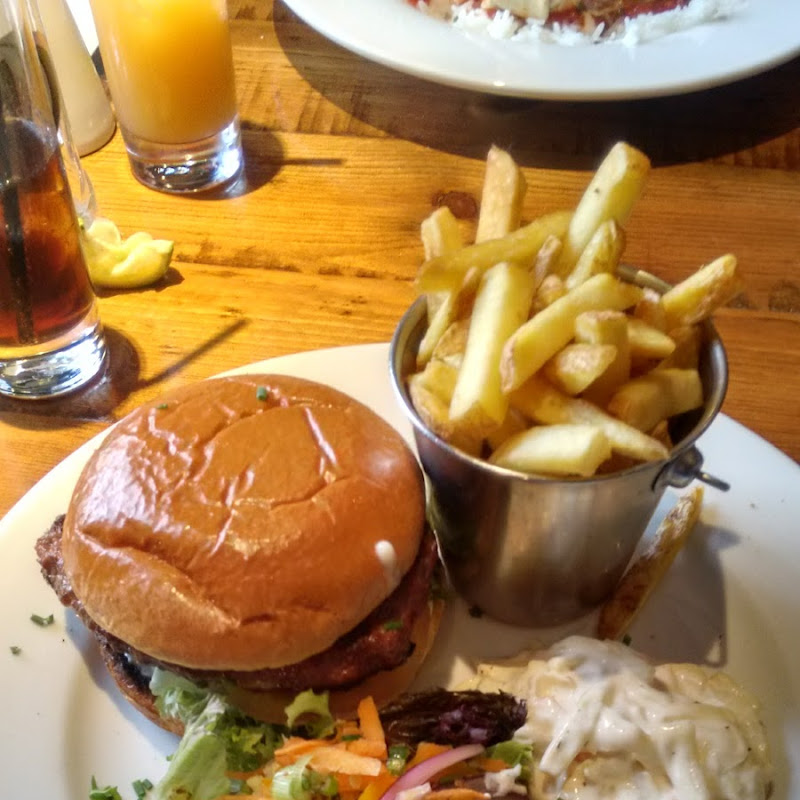 The Riverside - Pub, Kitchen & Coffee House photo 2